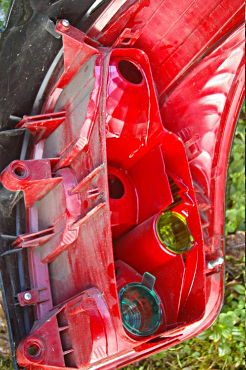 Fitting a Peugeot 308SW reversing camera step H-4